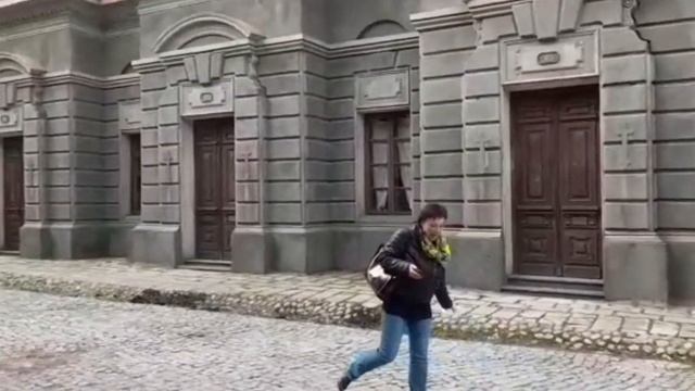 Прогулка по Мосфильму. Декорации Москва и Санкт-Петербург. Город в городе смотреть онлайн