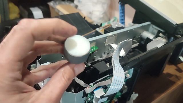 Полосы при печати, не захватывает бумагу смотреть онлайн