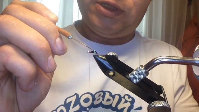 Мушка на Хариус. Классика под УФ лаком. смотреть онлайн