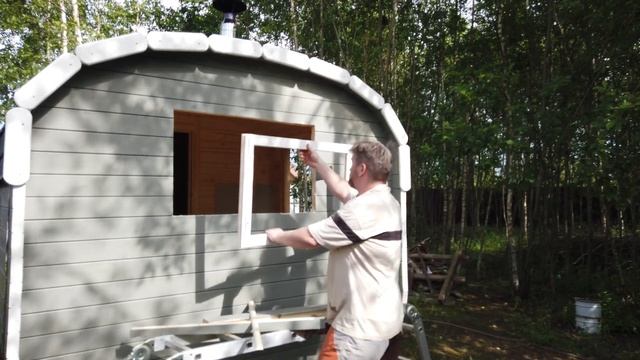 Баня квадробочка, доделки после покупки. Устанавливаю стеклопакет. Делаю растяжку на трубу. смотреть онлайн