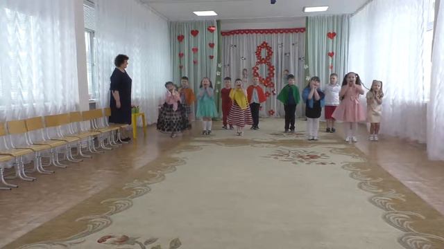 Вход на утренник 8 марта смотреть онлайн