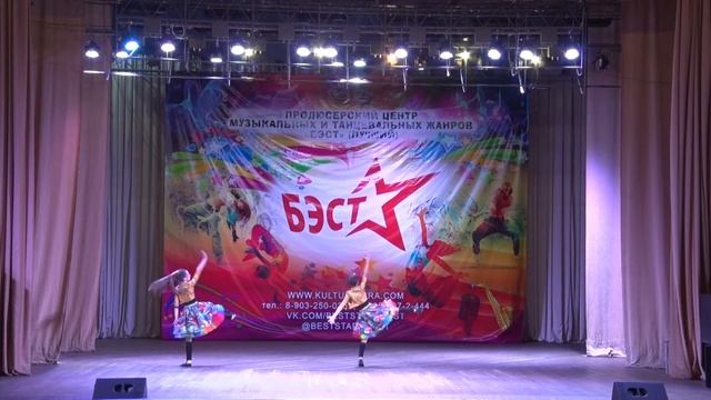 Хореографический коллектив "Калейдоскоп" эстрадный танец "ВЕСЁЛАЯ ПРОГУЛКА" смотреть онлайн