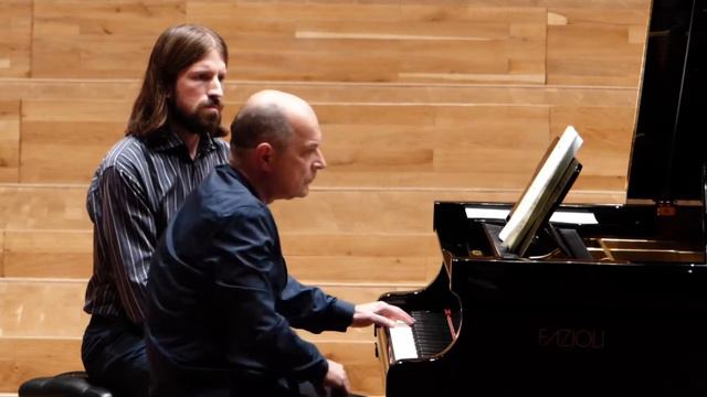 Tristan Murail Estuaire Au melange des eaux - Miki Skuta, piano смотреть онлайн