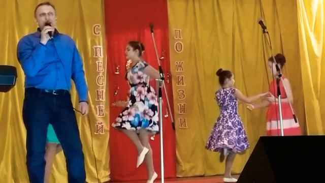 Песня-"Королева красоты"исп.Валерий Сухов смотреть онлайн