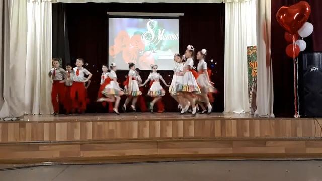 Вот здорово 21 школа ансамбль "Русичи" смотреть онлайн