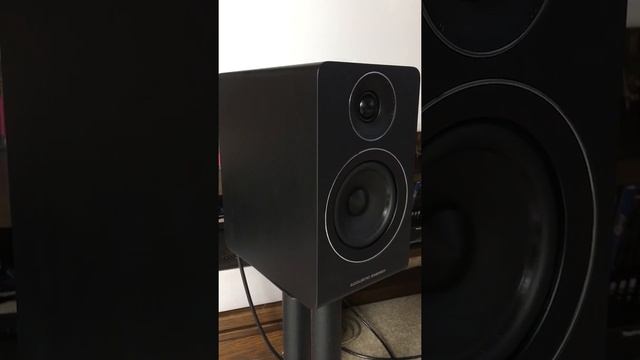 Acoustic Energy AE 100 - Hördemo Lindsey Sterling смотреть онлайн