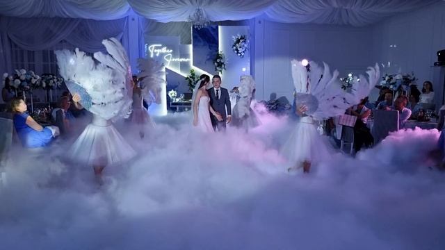 Сопровождение первого танца!#шоубалетростов #свадебноешоуростов смотреть онлайн