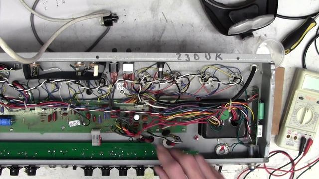 How to Fix Fender Twin Reverb Reissue Blowing Fuses смотреть онлайн
