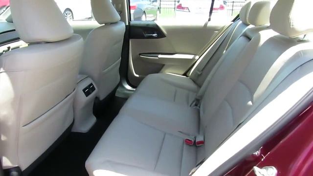2015 Honda Accord Sedan смотреть онлайн