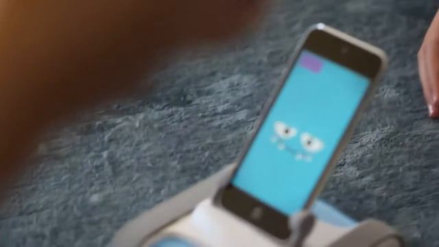 Romo  Платформа робот для IPhone