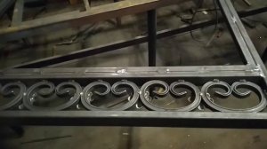 Бюджетная калитка с элементами холодной ковки.