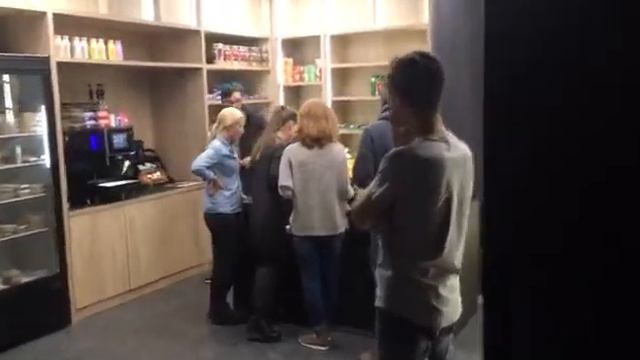 маркет Рабочей Станции после прихода "ASAP Станция еды" смотреть онлайн
