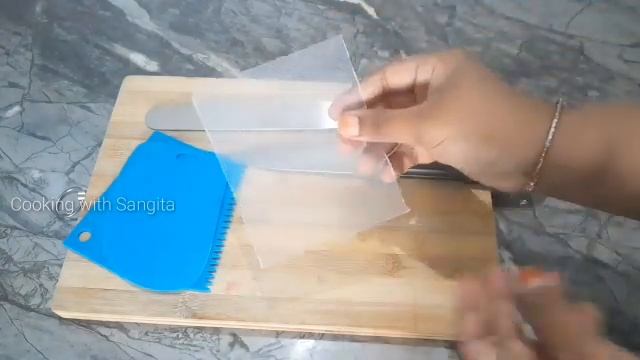 Icing Cake তৈয়াৰ কৰিবলৈ কি কি সামগ্ৰীৰ প্ৰয়োজন হয় | Essential Baking kit for Beginners | Icing tool смотреть онлайн