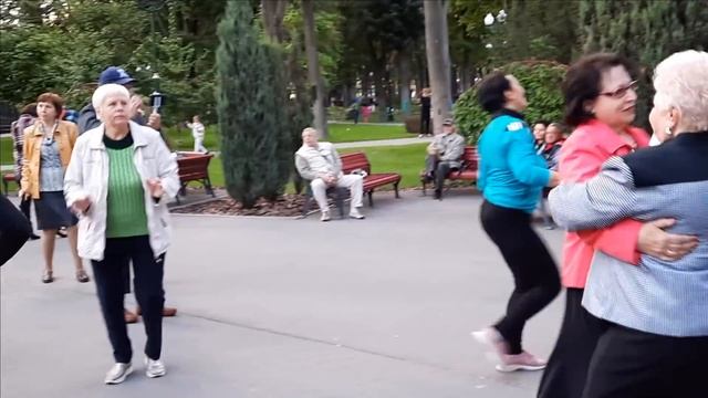 ВОТ И ЛЕТО ПРОШЛО смотреть онлайн