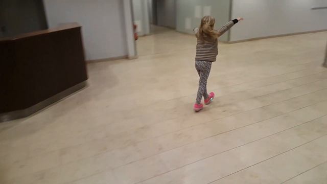 Хилисы или Хелесы? Heelys. Модные светящиеся роликовые кроссовки, с колёсами, ролики, кеды, обувь. смотреть онлайн