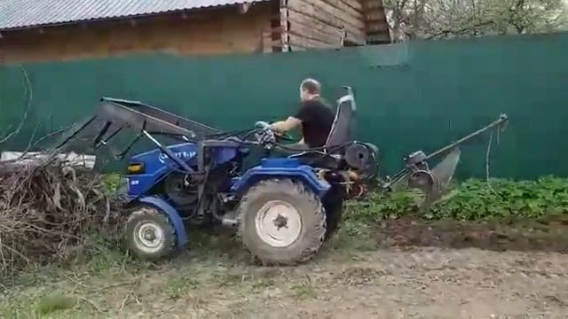 Пашем поле под посадку картофеля смотреть онлайн