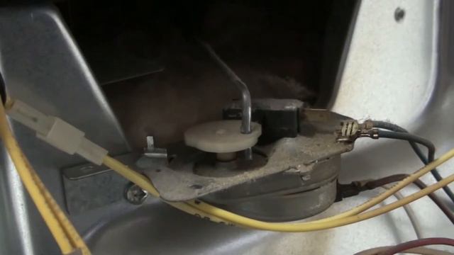 Electric Oven Stuck Latch Fix - Whirlpool Gold смотреть онлайн