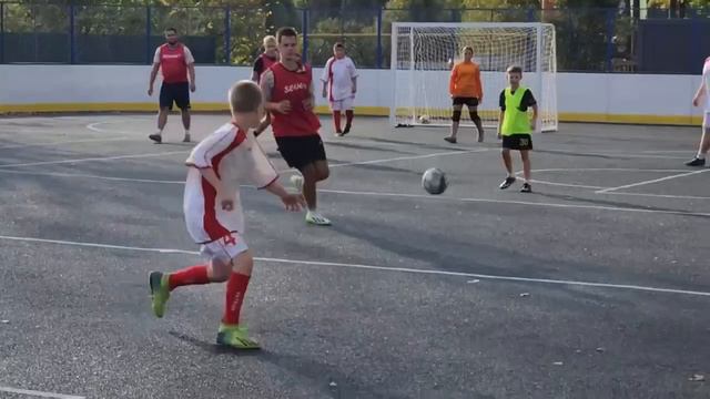 Торжественное открытие новой хоккейной коробки в поселке Дорохово смотреть онлайн