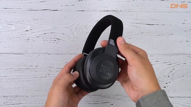 Распаковка JBL E55BT / Unboxing JBL E55BT смотреть онлайн