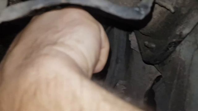 Ауди А В5 открытие капота если тросик сломан, открыть, вскрыть капот, соскочил тросик, смотреть онлайн