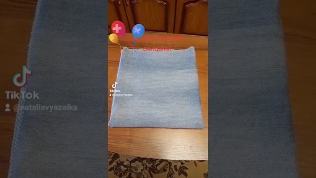 Вязаная наволочка в технике 