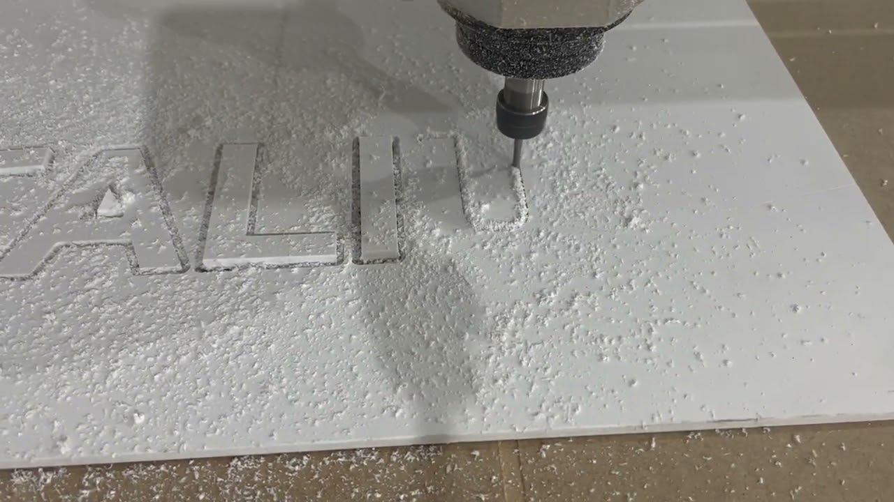 Фрезеровка ПВХ пластика 5мм на фрезерном станке с ЧПУ ARTISAN 1K10 PRO M15