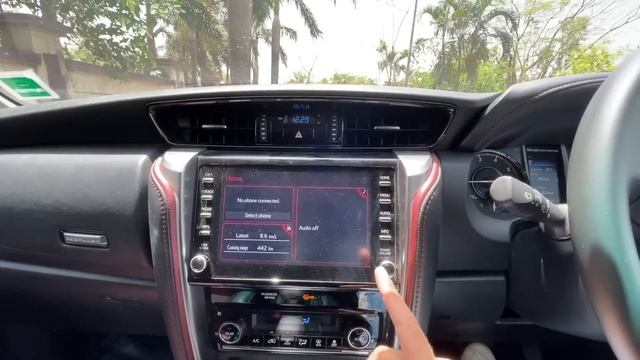 Toyota Fortuner Legender - Amazing Performance But Overpriced | Faisal Khan смотреть онлайн