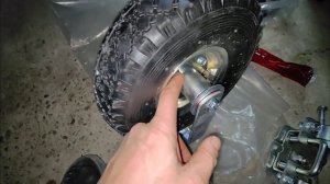 Нива Легенд Туапсе. Установка подкатного колеса на прицеп МЗСА.