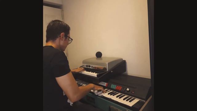 Easy Ride The Doors Gibson G101 & Fender Piano Bass Cover смотреть онлайн