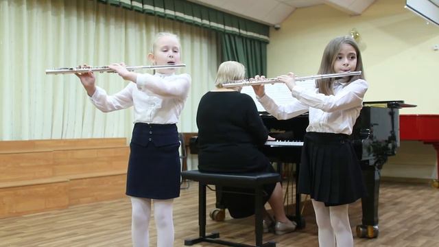 Дуэт Лизы и Полины До свиданья, Москва смотреть онлайн