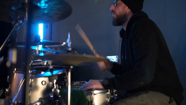 Spore : RRestlers :: live @ Yellow Door Studios смотреть онлайн