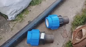 как заменить водопровод на даче с железной трубы на пластиковую