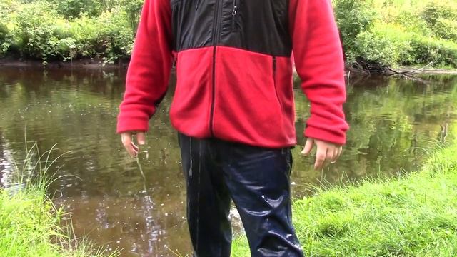 North Face Denali takes a dip in the river! смотреть онлайн