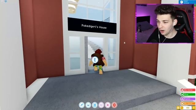THE BIGGEST MANSION UPDATE! (Roblox Robloxian Highschool) смотреть онлайн