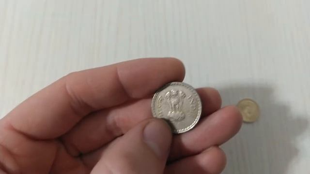 Мраморный храм в Бангкоке, капитель древней колоны Ашоки с 3 львами и другие монеты мира смотреть онлайн