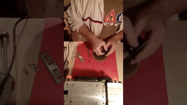 снятие , заточка и установка ножей электрорубанка смотреть онлайн