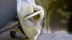 НЕпрофессиональный МАСТЕР. Замена передних колодок. Nissan Almera Classic. Быстрый ремонт. СМ