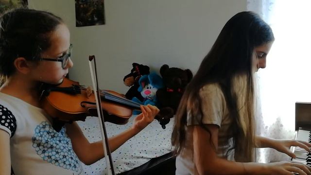 "Песня" Л. В. Бетховен, скрипка - Аревик Тонян, акомпонирует - Маргарита Тонян. смотреть онлайн