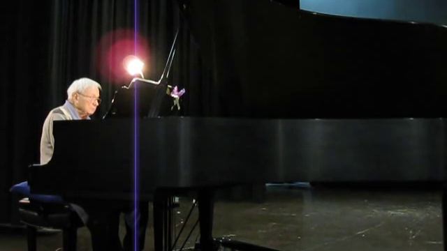 "It's Been So Long" piano solo by Wally Krauss смотреть онлайн