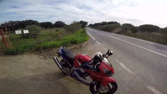 LOCALIZADOR GPS A PILAS - ANÁLISIS REVIEW MoniMoto смотреть онлайн