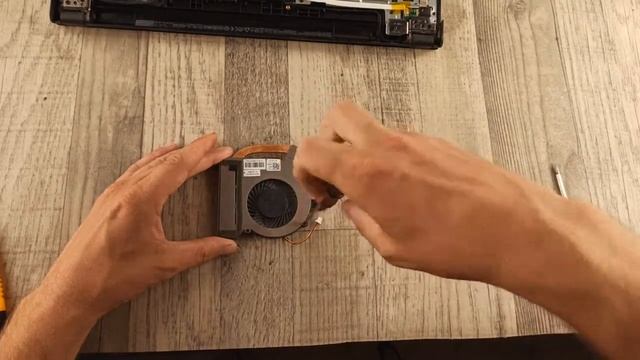 Разборка и чистка Dell Inspirion 15 3000s/ Disassembling And Cleaning A Laptop