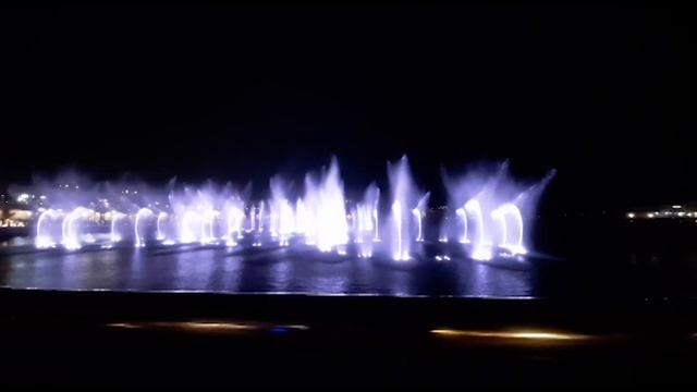 Dragonheart kids visit the world's largest dancing fountain at The Pointe, Palm Jumeirah смотреть онлайн