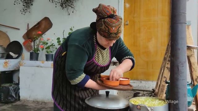 БАБУШКА ГОТОВИТ УНИКАЛЬНЫЕ БЛЮДА В НАШЕЙ ДЕРЕВНЕ Азербайджанская Кухня Деревенская Кухня Рецепты смотреть онлайн