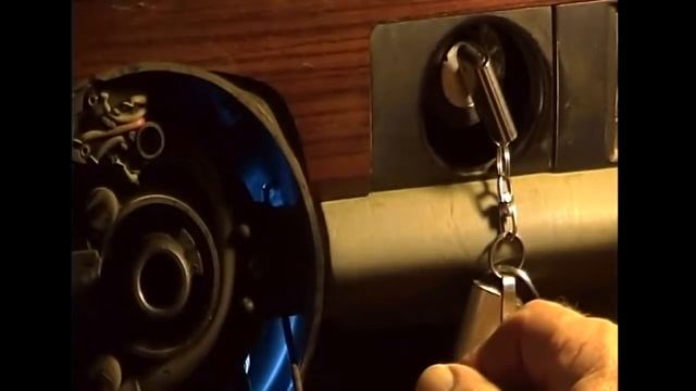 Самоделкин со стажем. Mercedes W 126-500 SEL. Снятие замка зажигания.