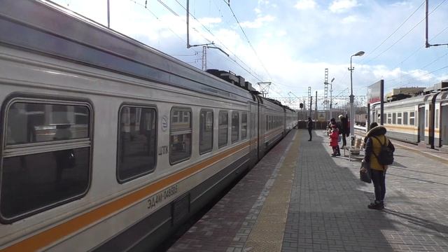 Электропоезд ЭД4М-0485 ЦППК станция Нара