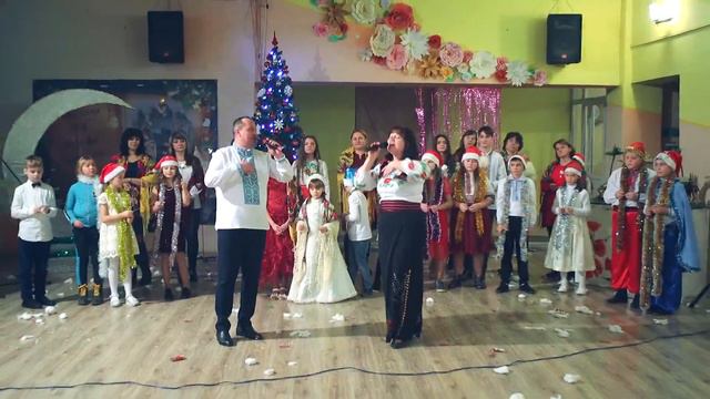 Пісню "НЕБО І ЗЕМЛЯ" виконують О.Маліцький та В.Волинська.Скалатський БК 29.12.2020 р. смотреть онлайн