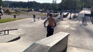 ОГРОМНЫЙ СКЕЙТПАРК В ПИТЕРЕ | КАТАЕМСЯ С ЕГОРОМ, НЕКИТОМ И ГЕНОЙ