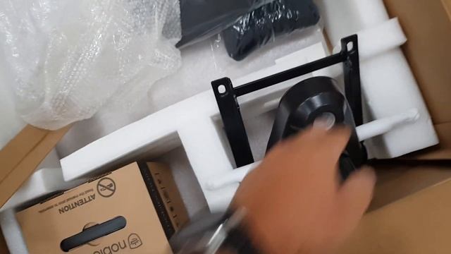 Кресло распаковка/Noblechairs серия HERO Black/Platinum Whiteв Нижний Новгород смотреть онлайн