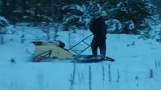 мотобуксировщик СНЕЖОК.г.ГРОДНО.первый выезд. смотреть онлайн