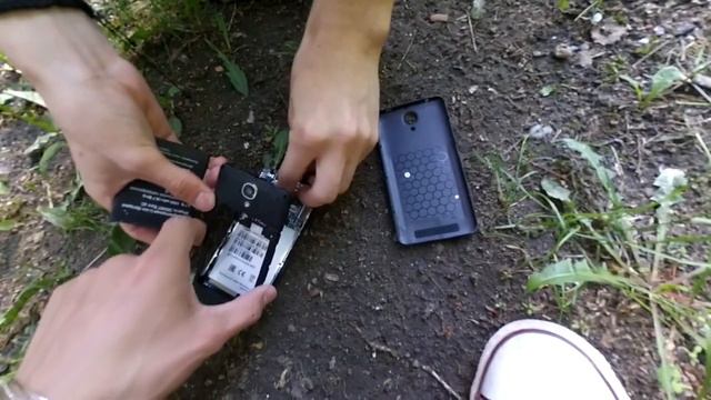 ЭТО НЕ ВОЗМОЖНО! КРАШ ТЕСТ МТС ТЕЛЕФОНА!! смотреть онлайн